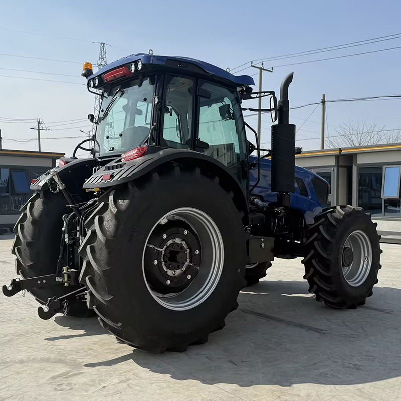 LR1504 Tractor