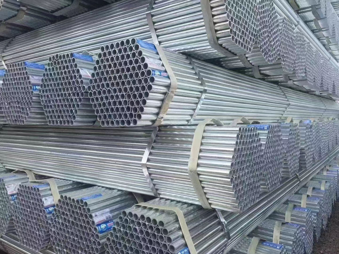 Galvanized Round pipe