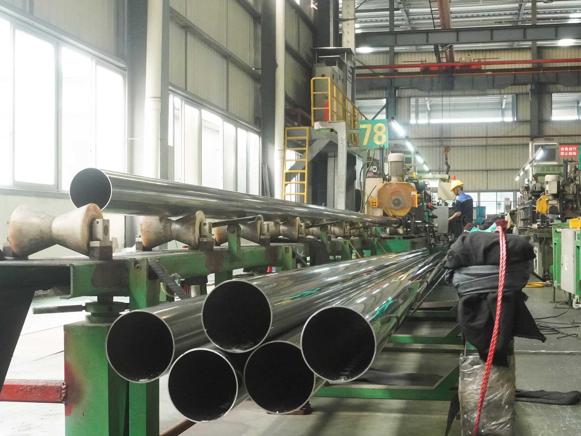 What are the significance of conducting solution annealing treatment on stainless steel tubes?