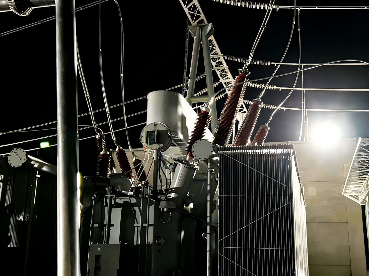 220kV Transformer Bushing in Operation at Wuhai Power Supply Bureau's 220 Baoshan Substation