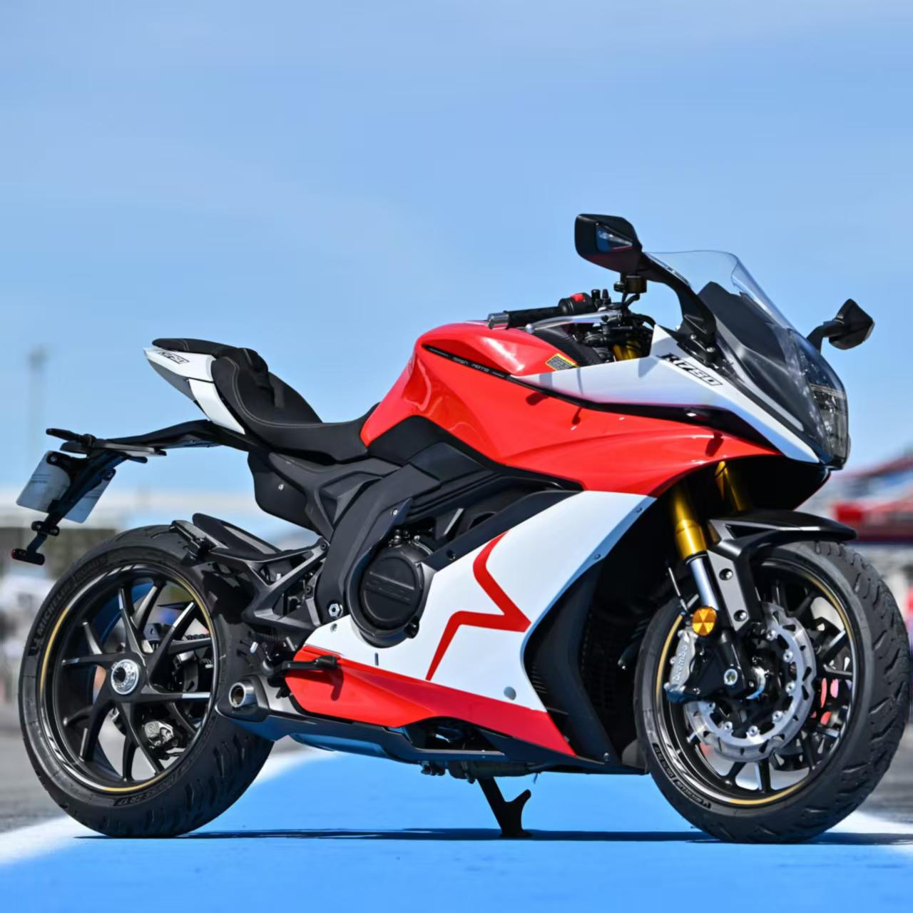K750GS