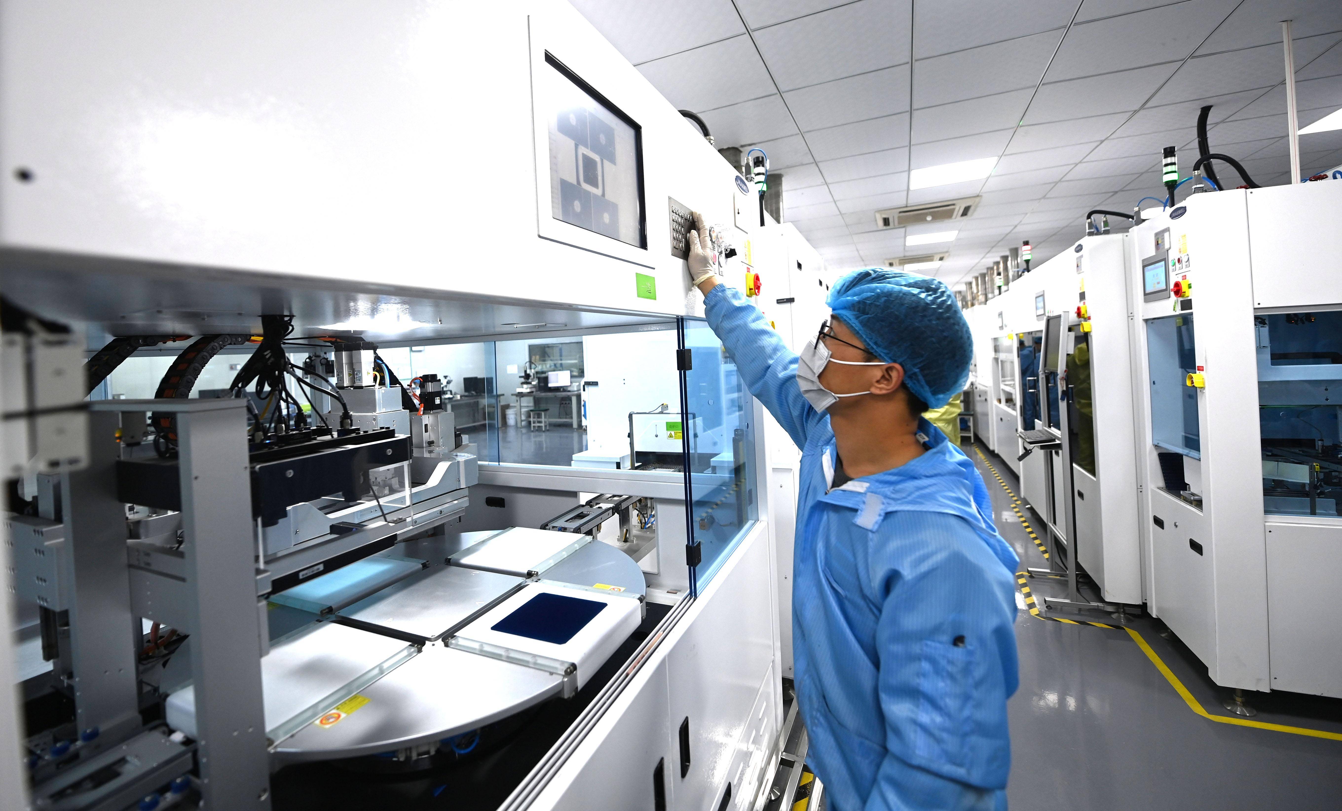 Moteur à entraînement direct pour les machines de sérigraphie solaire