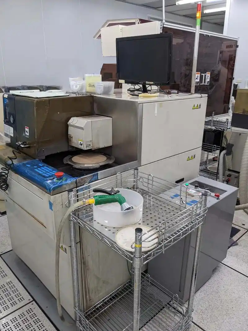 Moteur à entraînement direct pour les machines de fabrication de wafers