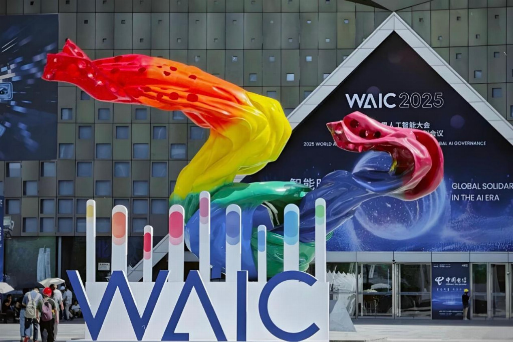 Tendencias en robótica humanoide del WAIC 2025: Micromotores de alto par para articulaciones robóticas se convierten en la corriente principal Tendencias en robótica humanoide del WAIC 2025: Micromotores de alto par para articulaciones robóticas se convierten en la corriente principal
