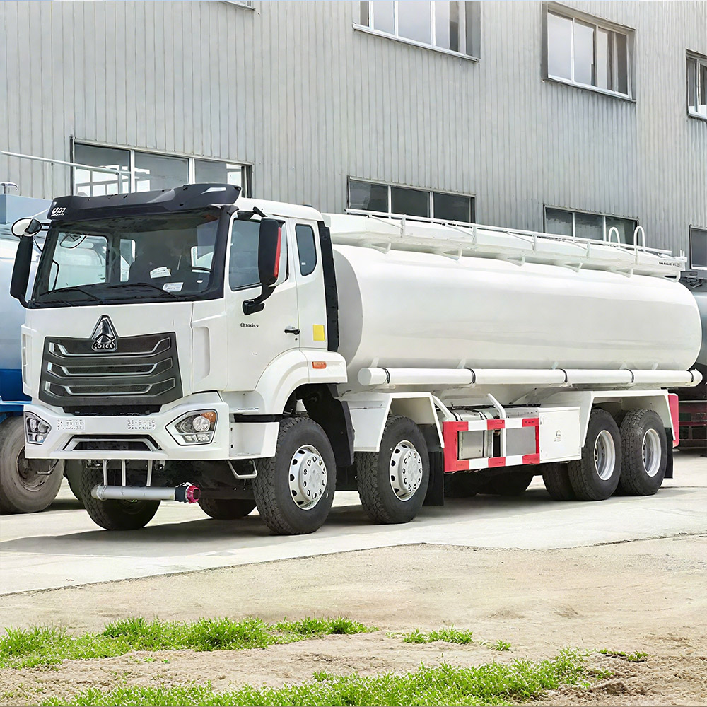 HOWO NX 8×4 Fuel Tanker Truck