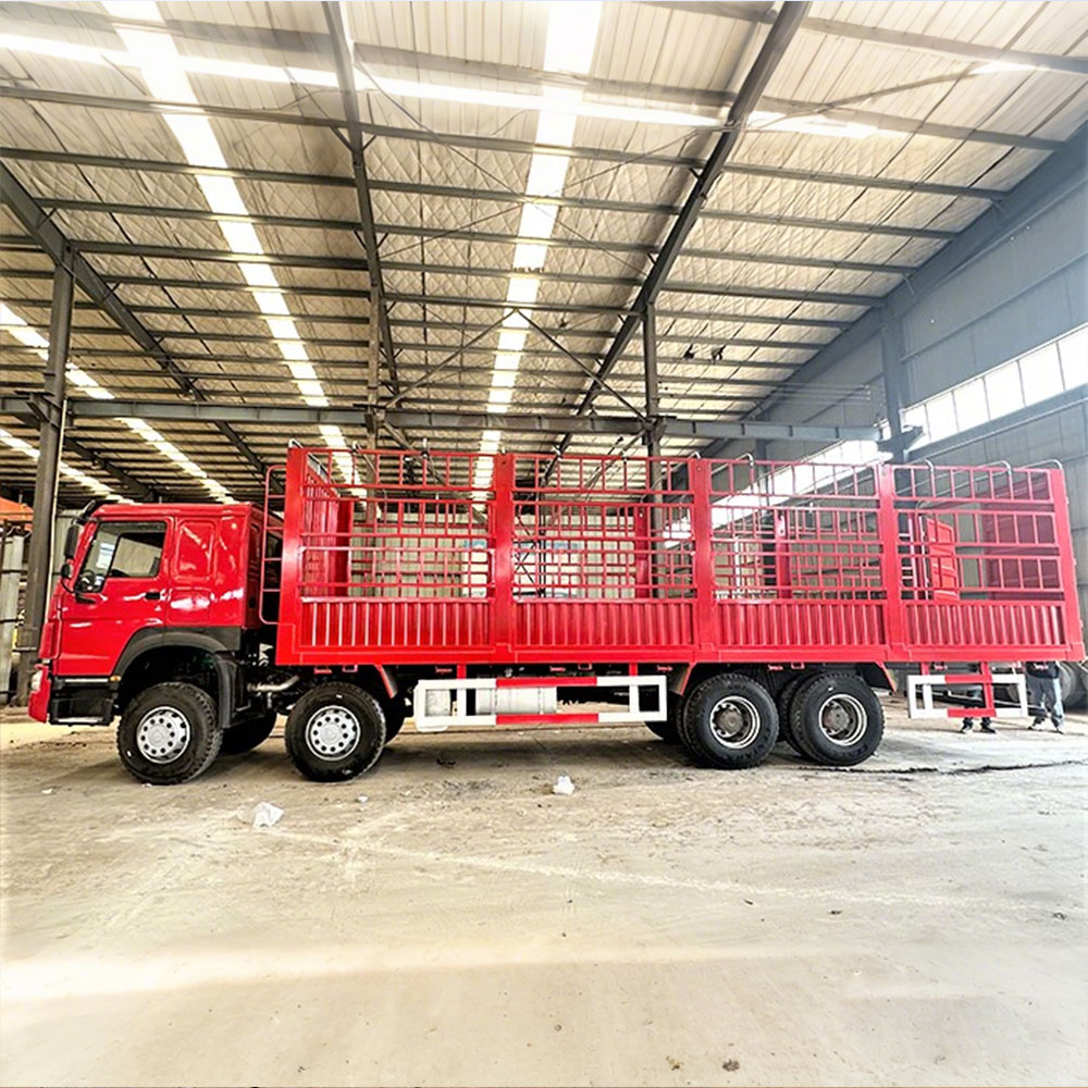Howo 380HP 8×4 Cargo Truck