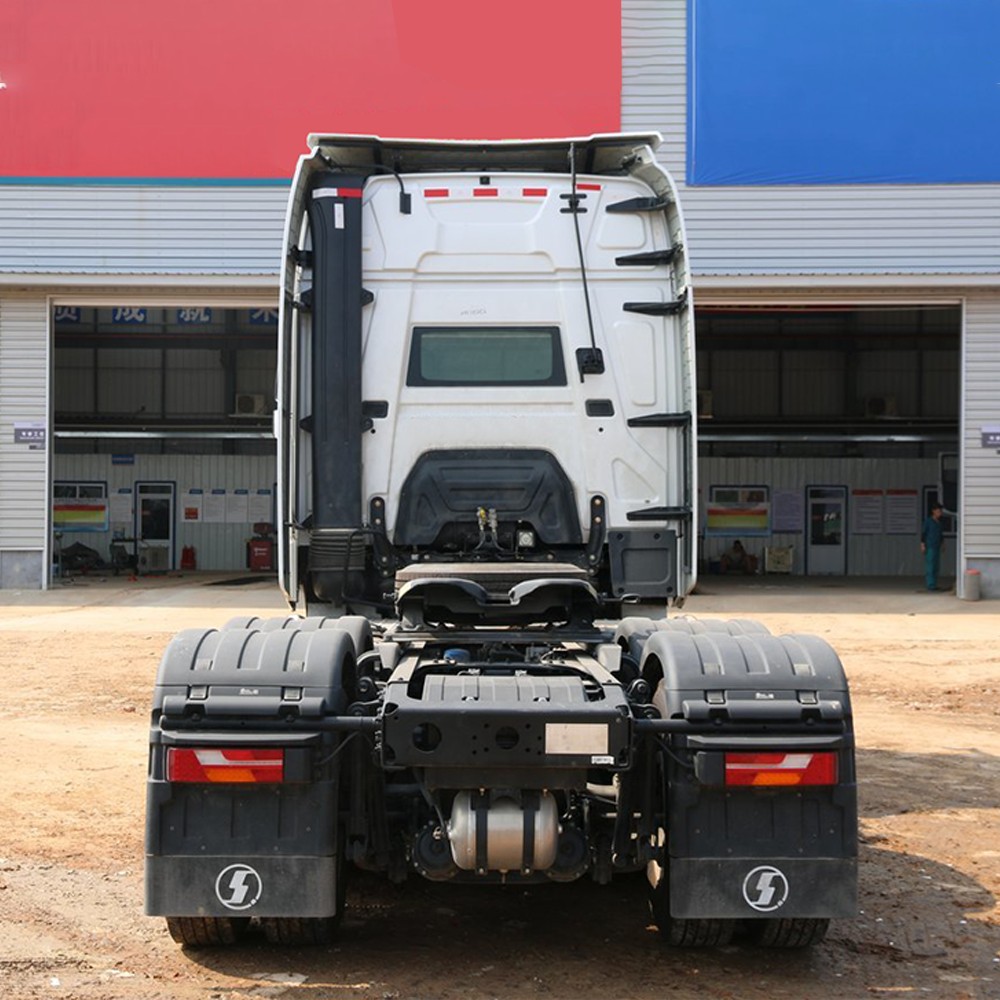 Shacman X6000 6×4 Tractor Truck