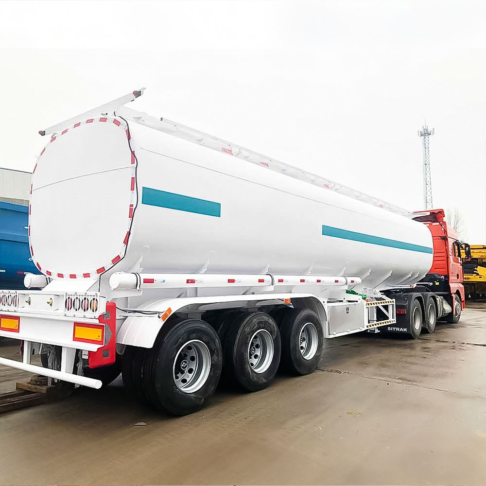 3 Axle 45,000L Carbon Steel Fuel Tanker