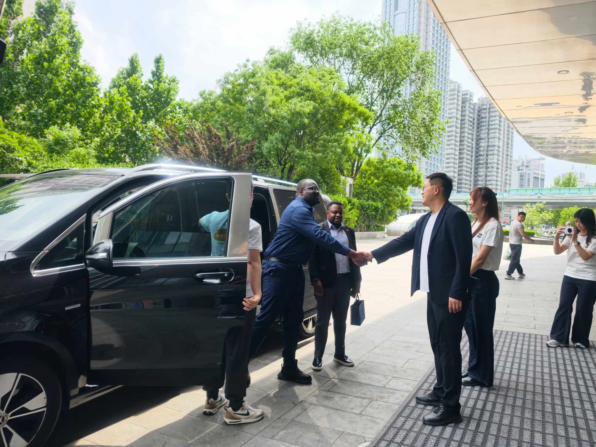 Ghana Embassy Visits Shandong ZW Vehicle Group Ghana Embassy Visits Shandong ZW Vehicle Group