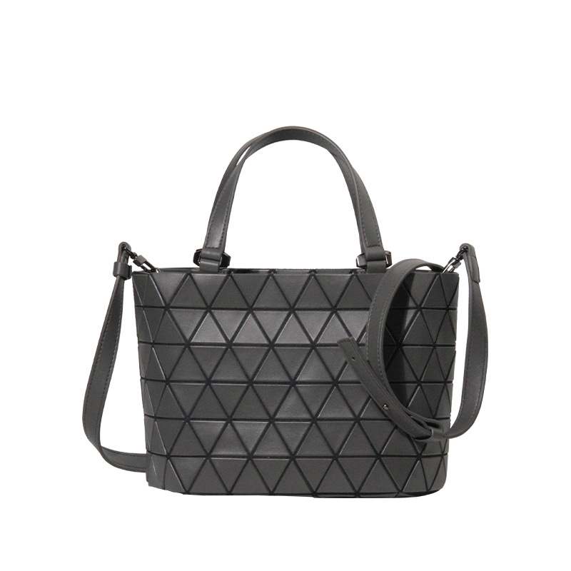 Japanese Geometry Versatile Shoulder Bag Texture Large Capacity Matte Crystal Bag Fashion Diamond Grid Handheld Diagonal Water Bucket Bag