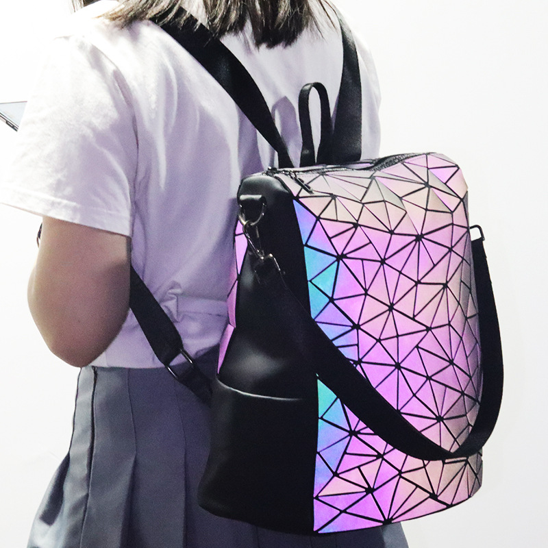 Shoulder bag 2025 new trend backpack men's and women's geometric diamond grid luminous bag Japanese and Korean versatile personalized travel bag