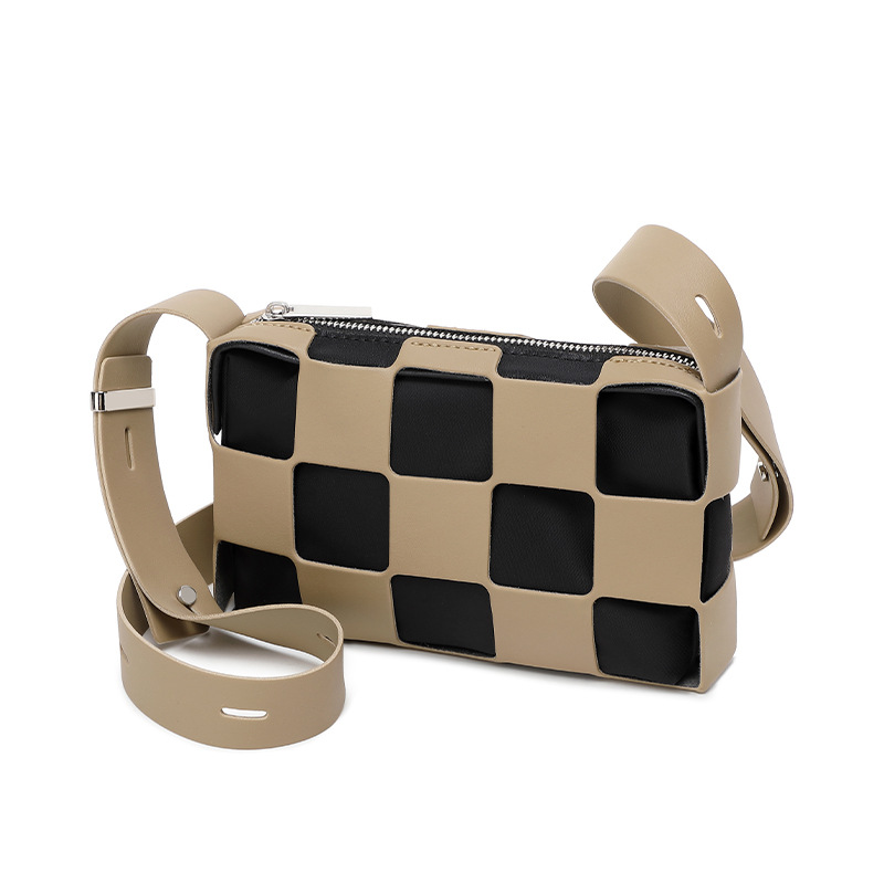 Japan limited new checkerboard small square bag geometric hollow bag small fresh armpit handbag diagonal cross box bag Japan limited new checkerboard small square bag geometric hollow bag small fresh armpit handbag diagonal cross box bag