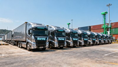 DeepWay Delivers 50 Electric Heavy-Duty Trucks to YAZUIBEI for Digital Port Short-Haul Operations
