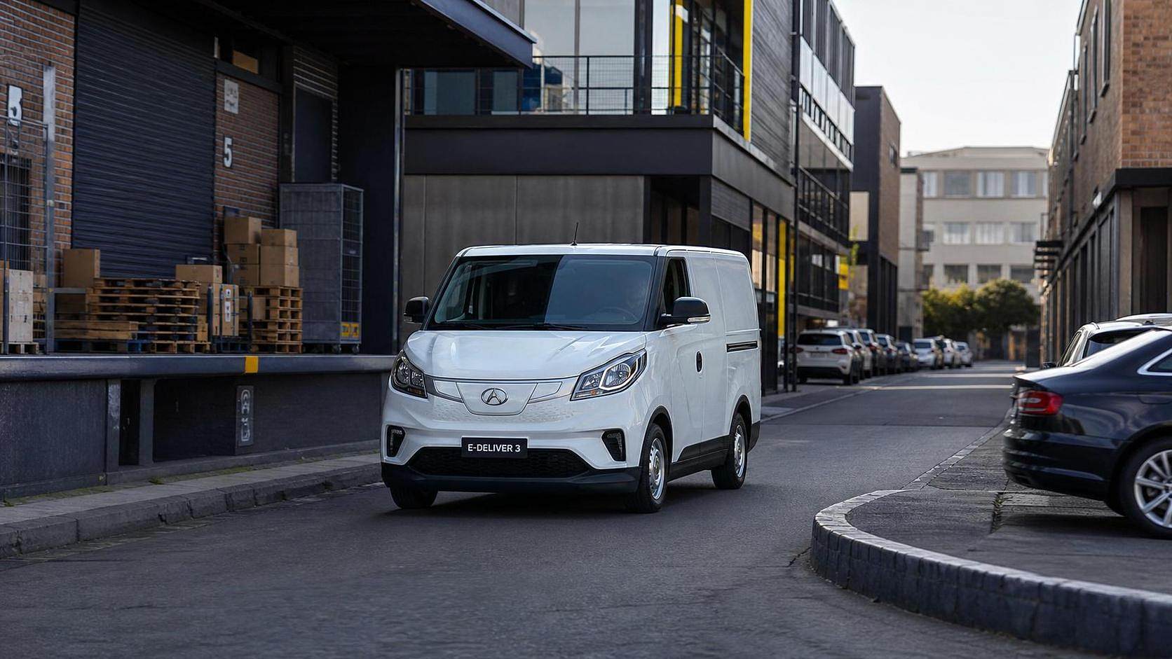 Best Light Commercial Vehicle for Urban Delivery in Tight City Routes
