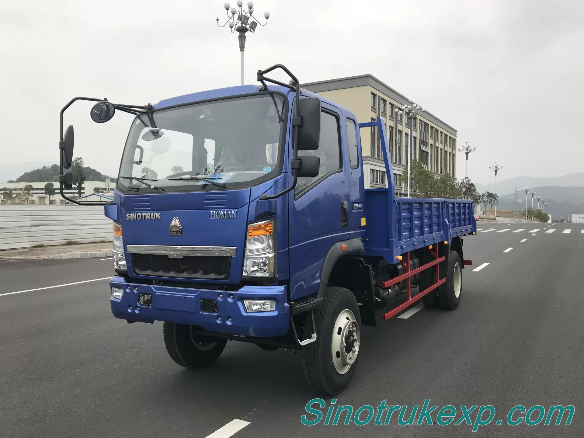 SINOTRUK HOMAN H3-4×4 CARGO TRUCK ZZ1168E3524C1