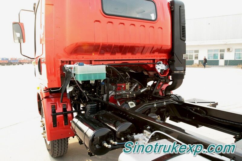 HOWO 4x2 light truck chassis
