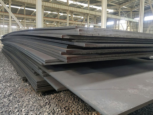 SS400 A36 Q195 Q235 Q345 high strength 3mm thick hot dip galvanizing and black carbon steel plate price per ton