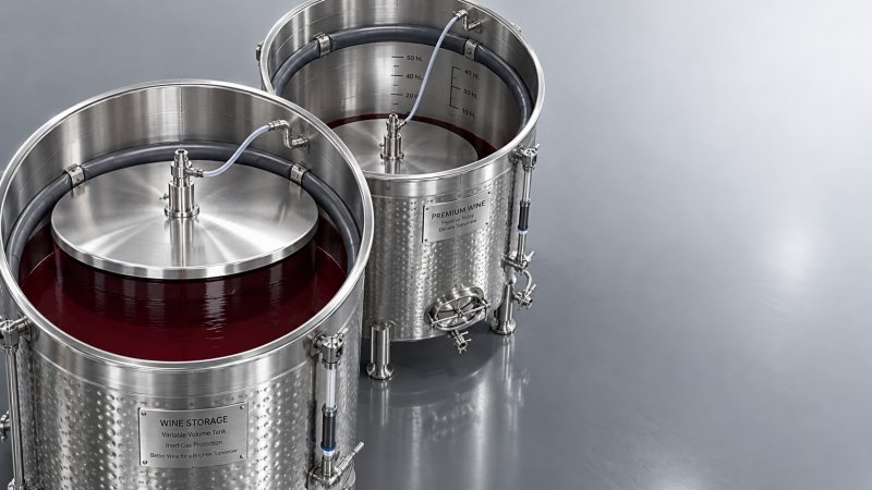 How Floating Lid Wine Tanks Adapt to Changing Wine Storage Volumes Bagaimana Tangki Anggur dengan Tutup Apung Menyesuaikan Diri dengan Perubahan Volume Penyimpanan Anggur