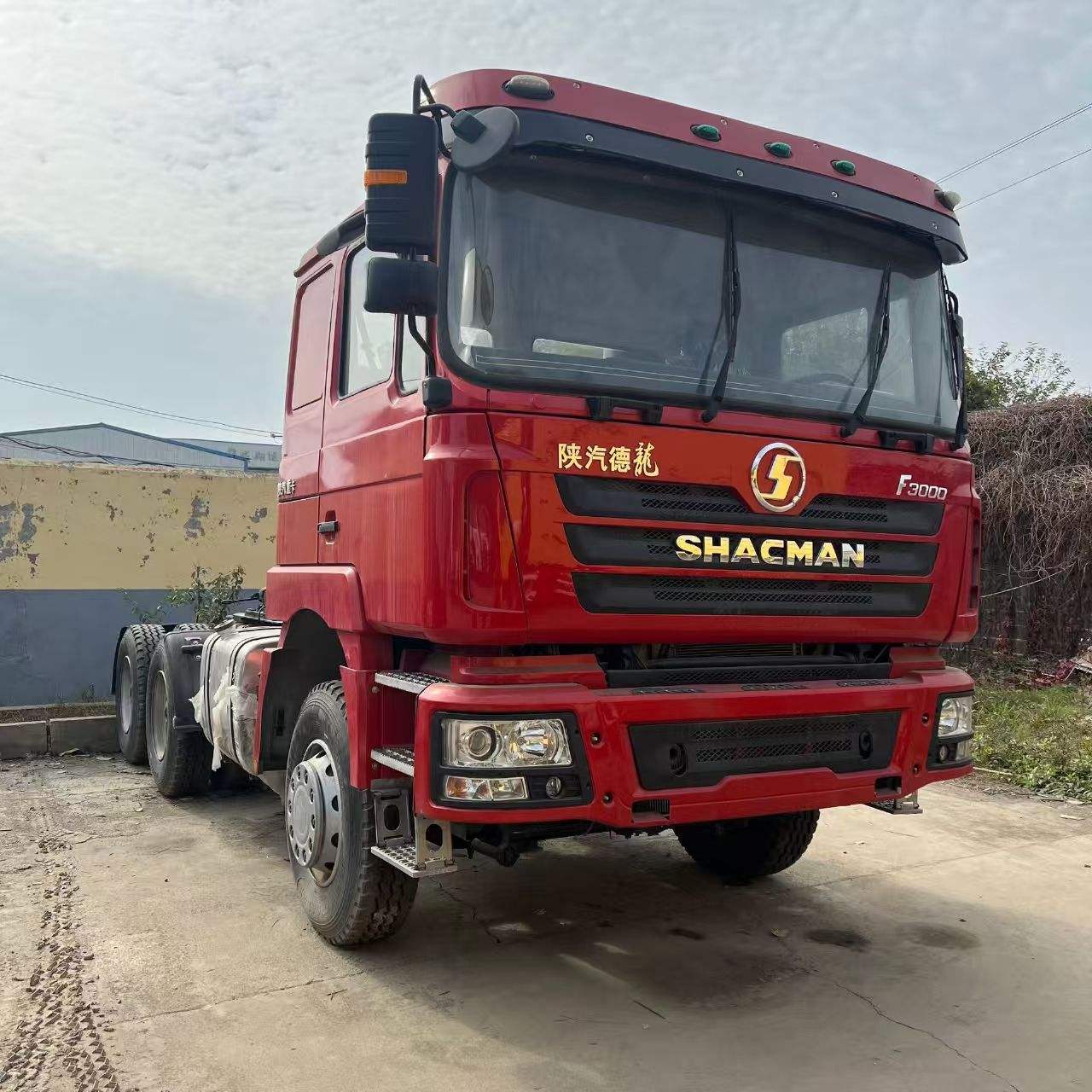 Shacman 8x4 F3000 Trailer Tractor Truck 340-430hp