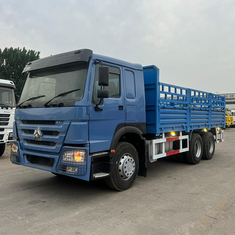 Livestock Transport Truck HOWO 6x4 Livestock Transport Truck HOWO 6x4