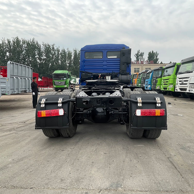 Shacman F3000 420Hp Tractor Truck with 10 Wheels