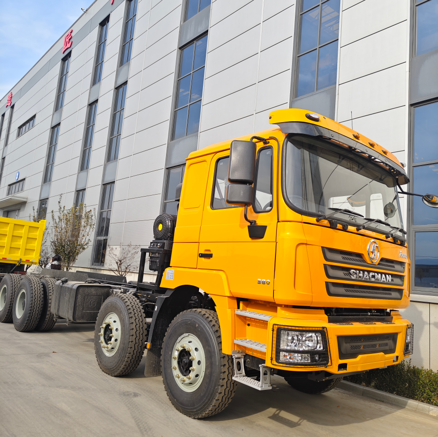 Shacman 8×4 Tractor Truck 420-440hp