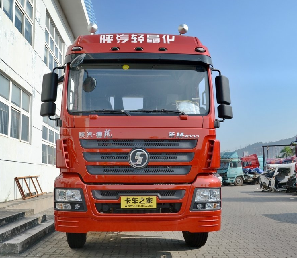 Used 2023 Shacman Powder Tank Truck Left-Hand Drive  8x4 Manual Transmission