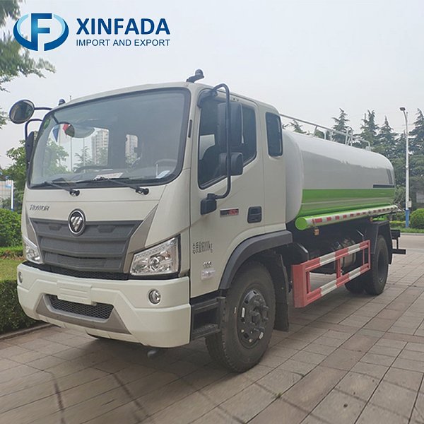 Foton Ruiwo ES5 Landscaping Sprinkler Truck  160 Horsepower  4x2 Drive