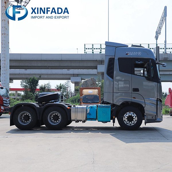 Foton Auman GALAXUS Crossover Edition 660HP 6x4 Drive AMT Automatic Transmission Tractor Truck