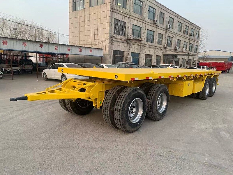 What is the difference between a semi-trailer and a full trailer?