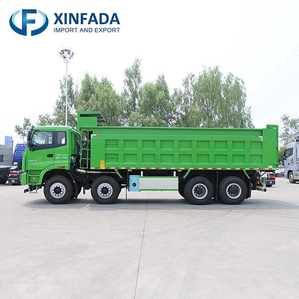 Foton Auman New ETX 9 Series Heavy Truck 400 horsepower 8x4 drive  7.4m Tipper/Dump truck