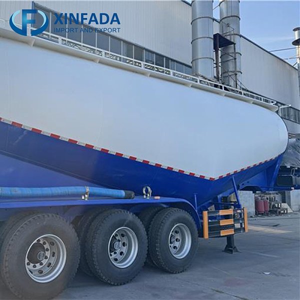 40m³ Bulk Cement Trailer Made of High-Strength Steel