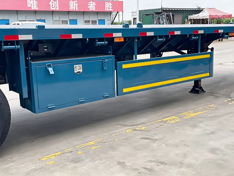 Guam Client Purchases Chinese 3-Axle Flatbed Trailers