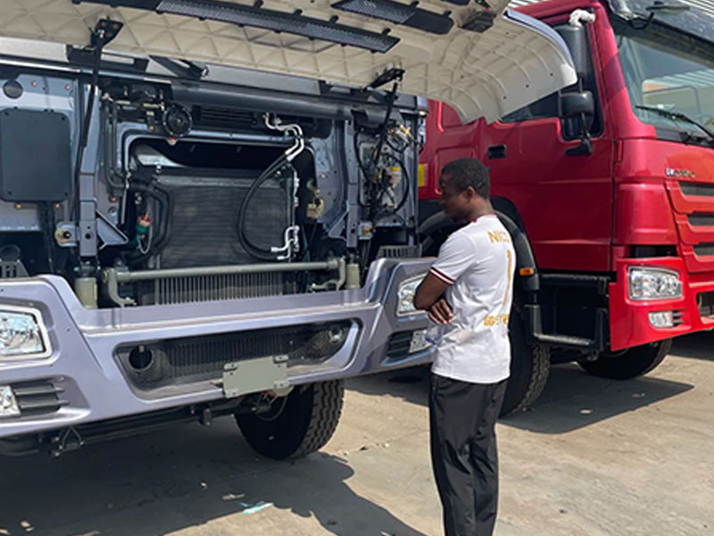 HOWO牵引3 We Successfully Delivered an Order of HOWO Tractor Trucks to a Nigerian Client
