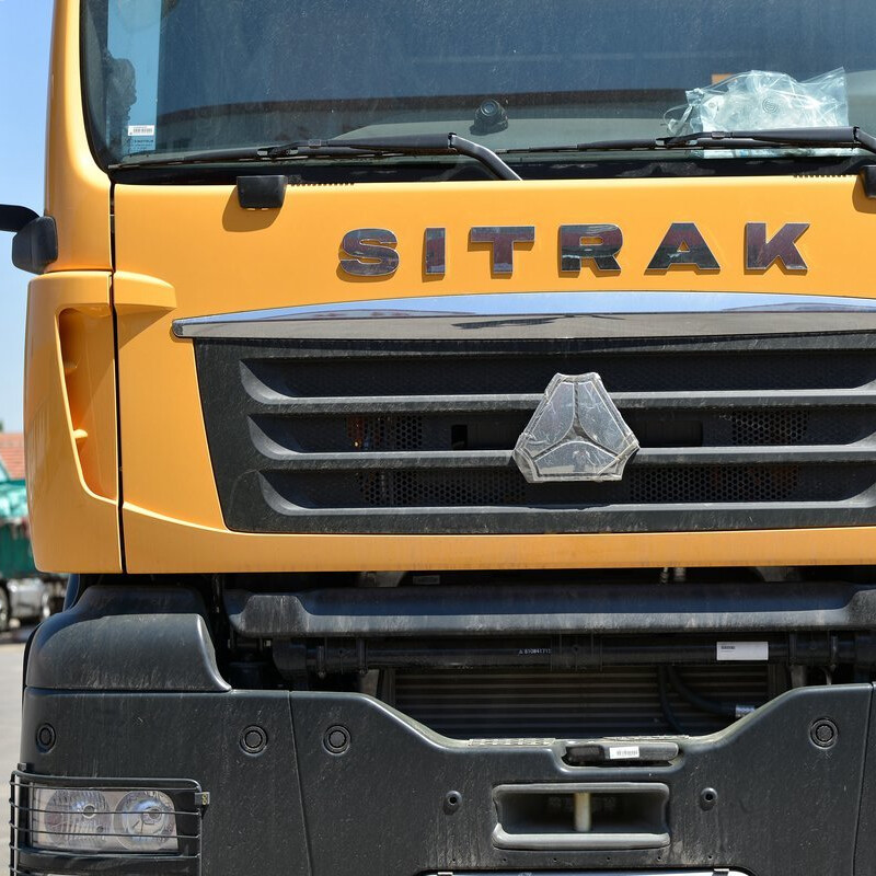 2023 Sinotruk SITRAK G7W 400 ch 8X4 6,8 m camion à benne basculante