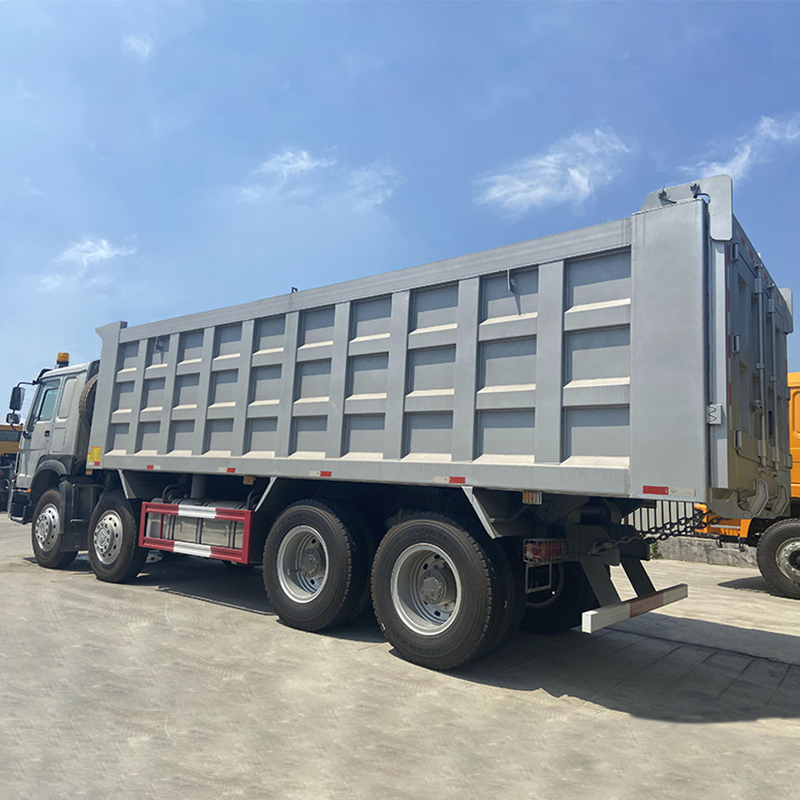 Camion à benne HOWO 371 8X4