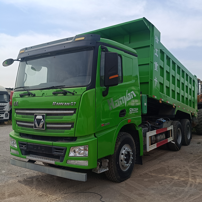 Camion benne basculant XCMG G7 375 HP 6x4 à 10 roues à vendre