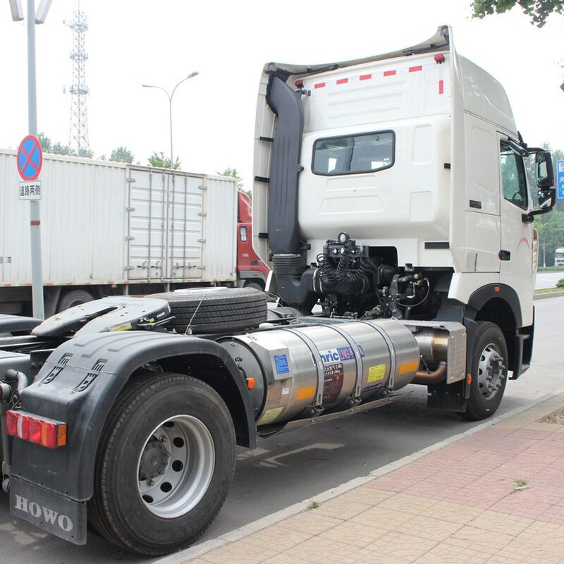 Camion tracteur HOWO T7h 4*2 440 HP Euro 5 d'occasion à vendre