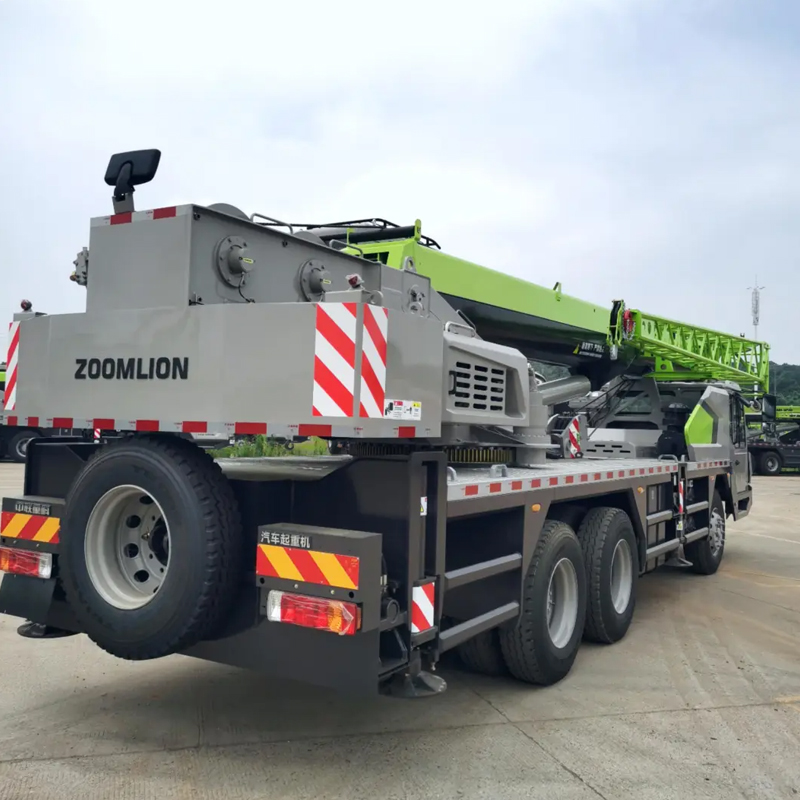 Grue pour poids lourds ZOOMLION 25 tonnes ZTC250A