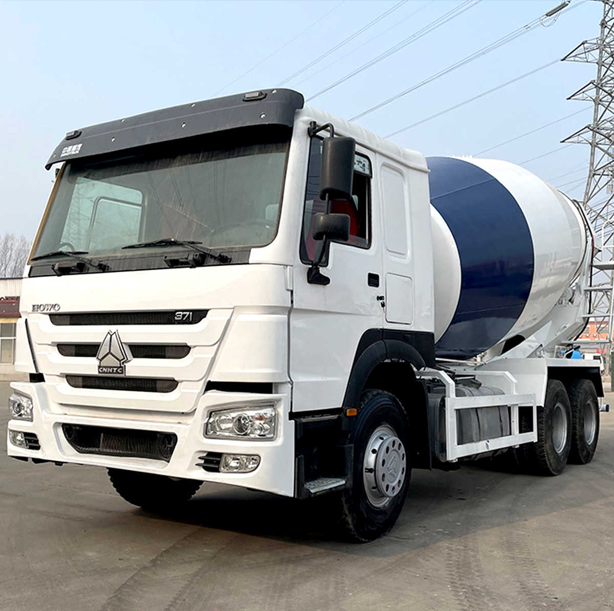 Exportation du camion malaxeur à béton Sinotruk Howo 371 64