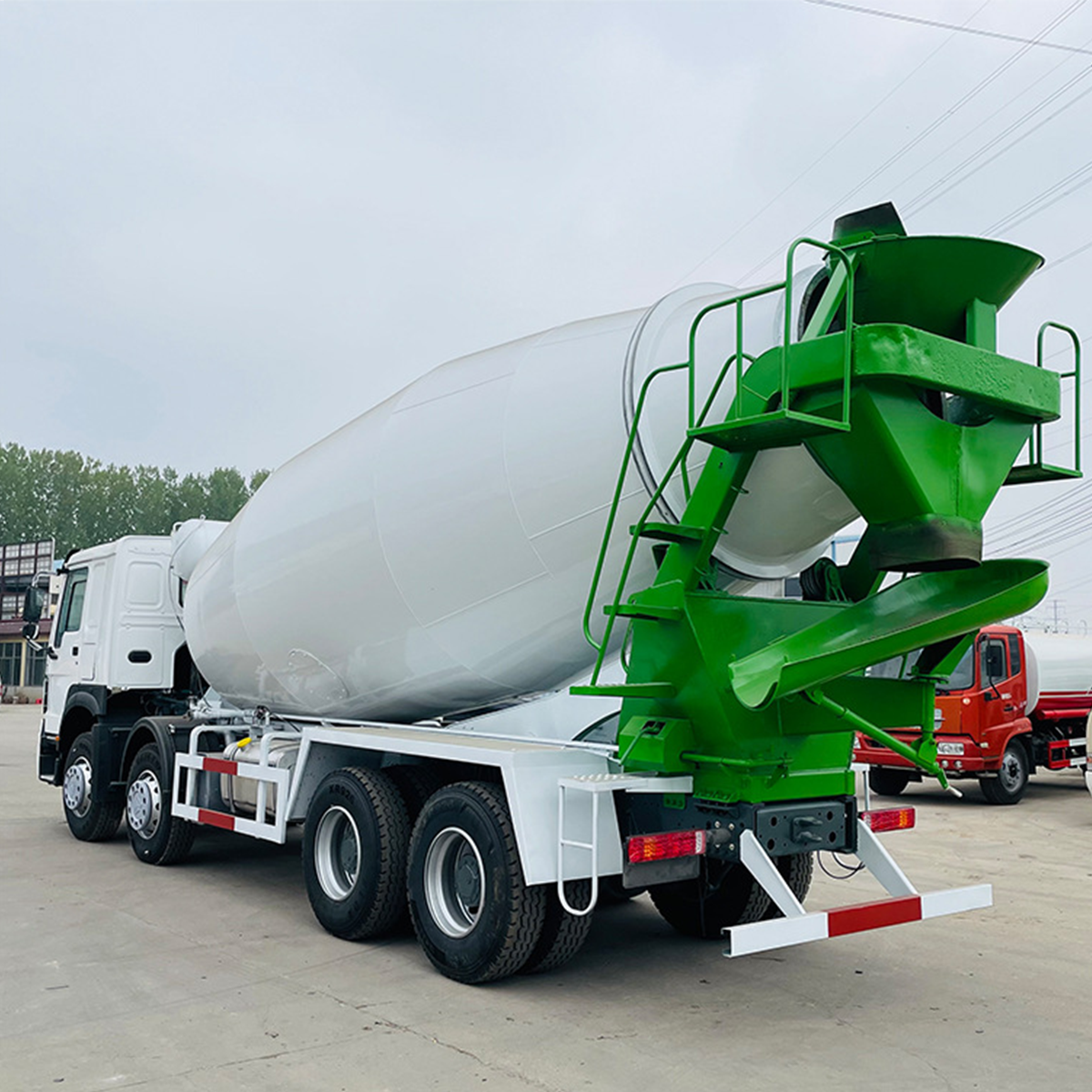 Camion malaxeur à béton Howo 371 8X4