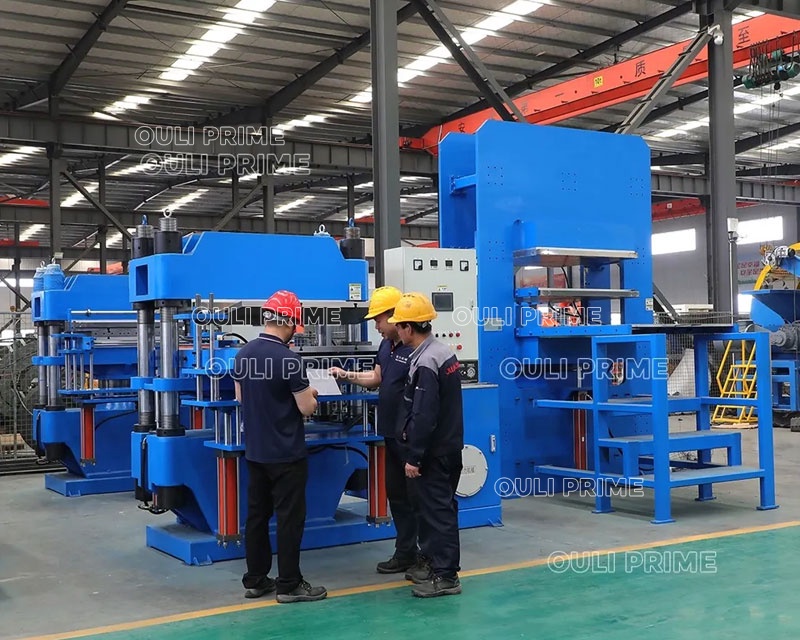 Prensa de vulcanización en caliente: la máquina de trabajo de la industria para la fabricación moderna de caucho
