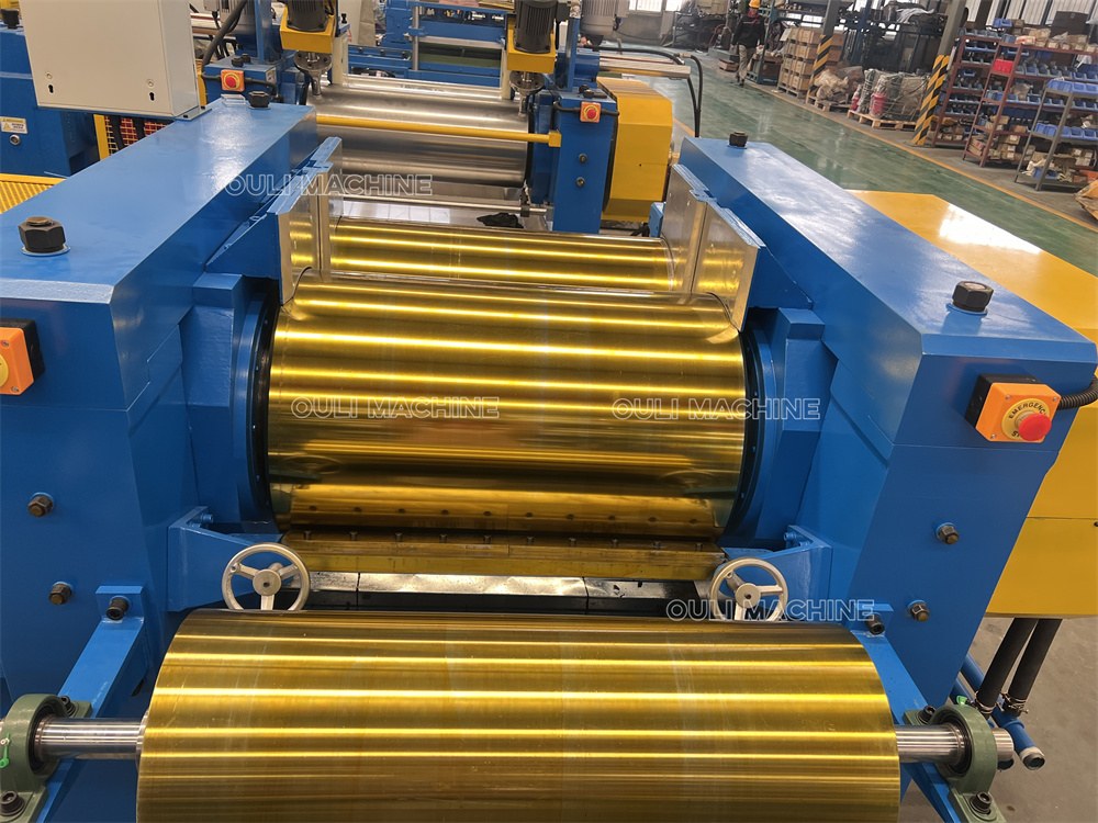 Machine de fabrication de caoutchouc régénéré