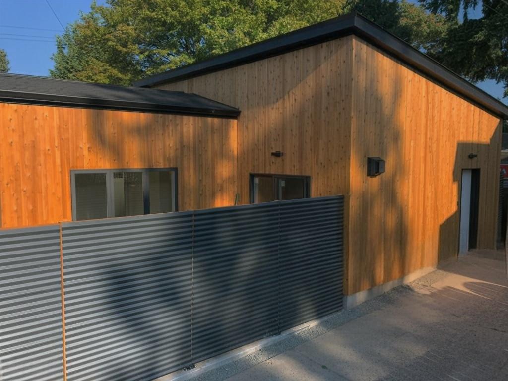 Are aluminum privacy fence panels compatible with existing steel post systems — and what retrofitting standards apply?