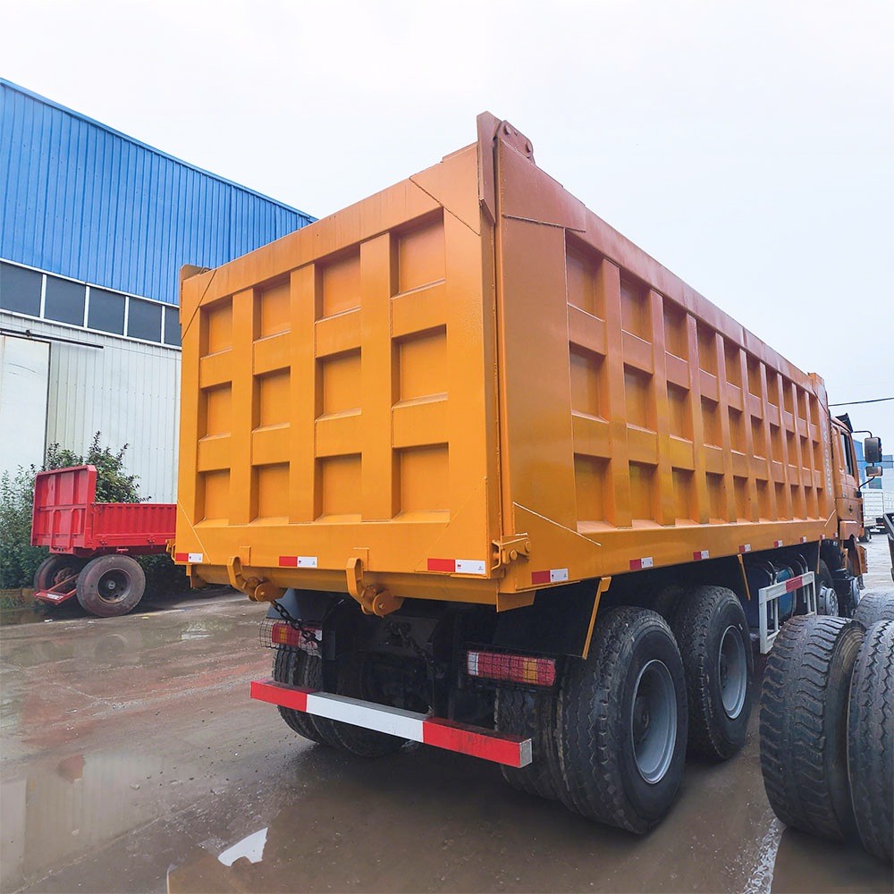 شاحنة شاكمان F3000 380HP 8×4 القلابة