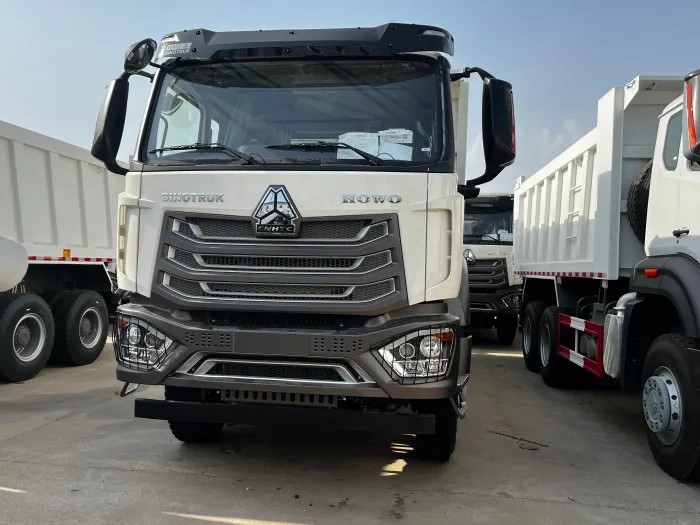 HOWO NX 380HP 6x4 dump truck front view heavy duty tipper HOWO NX 380HP 6×4 Camion à benne