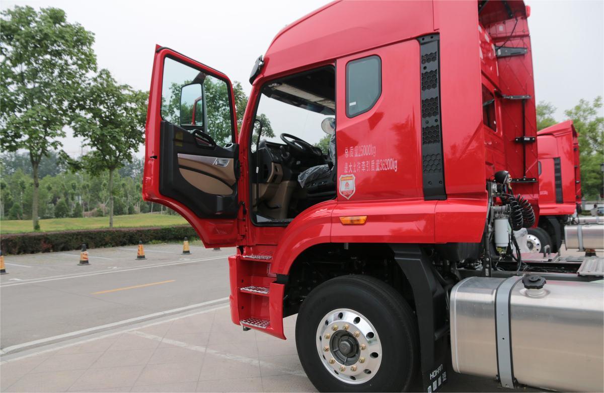 Camion tracteur Hohan N7W 400HP 6×4
