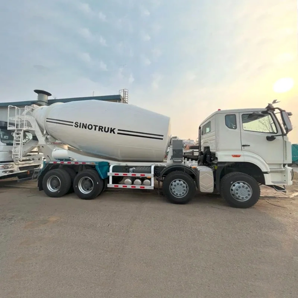 Howo NX 8×4 Camion Malaxeur à Béton