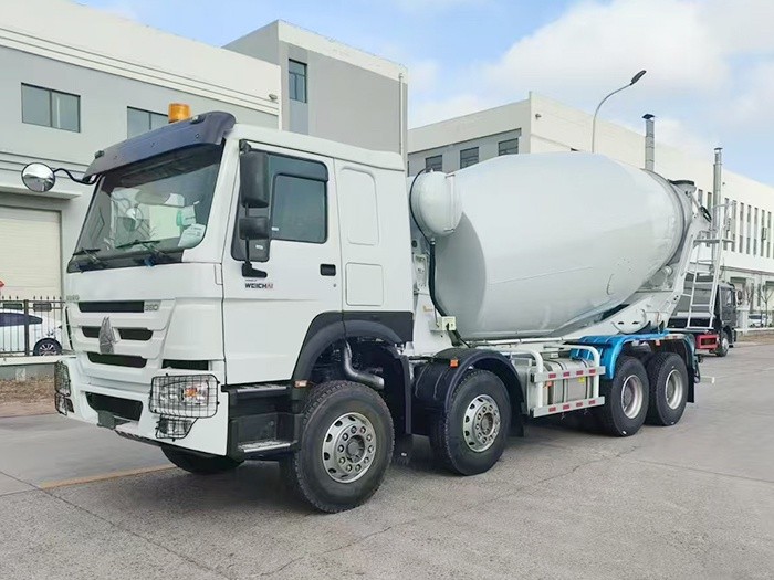 HOWO 380HP 8×4 Camion malaxeur à béton