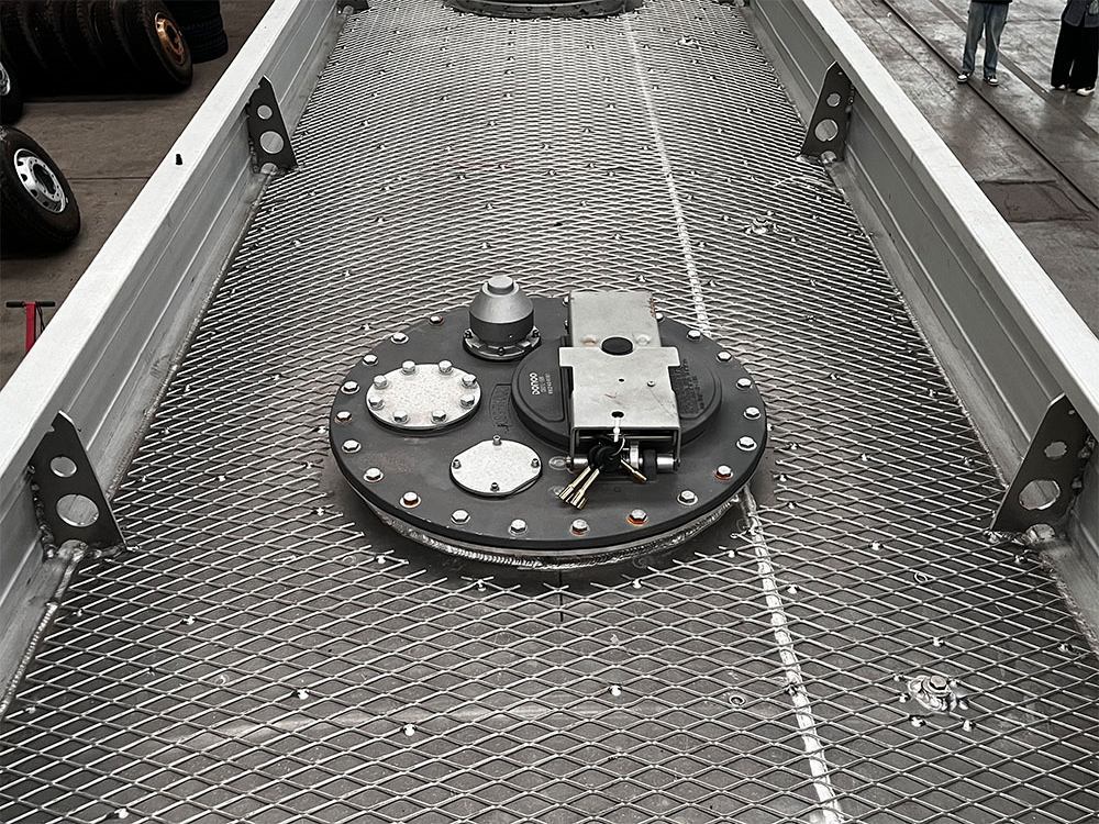 Semi-remorque citerne à carburant en acier carbone 3 essieux 42 000L